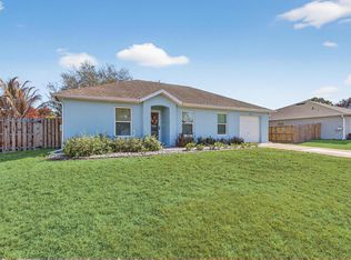 1011 SE Euclid Lane, Port Saint Lucie, FL 34983