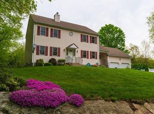 915 Southbridge Rd, Warren, MA 01083