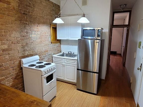 4th image of 2240 1st Ave #1N