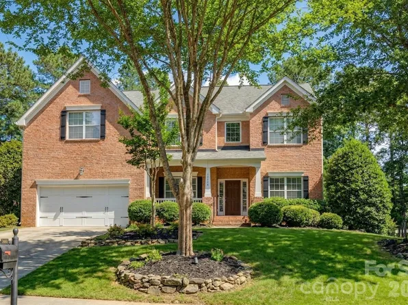 16624 Turtle Point Rd, Charlotte, NC 28278