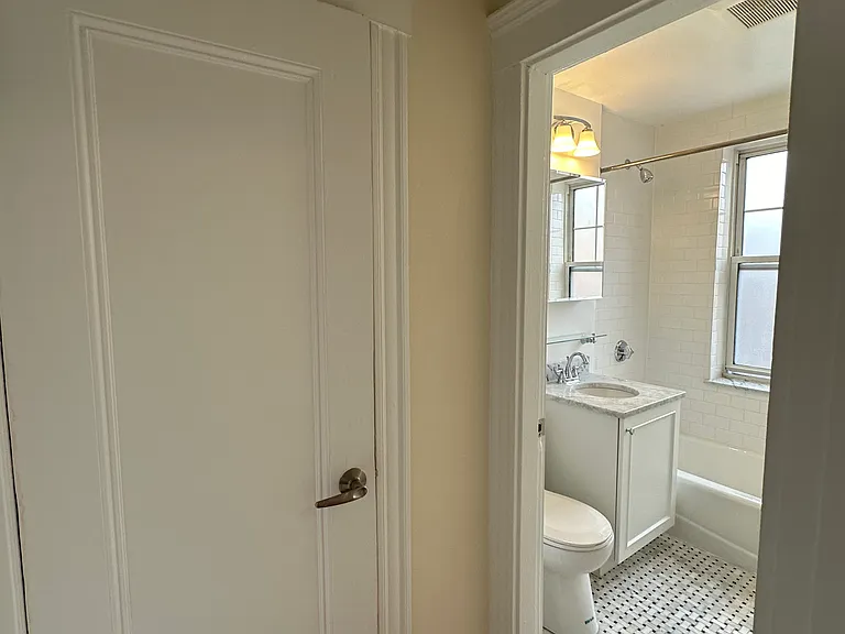 24 Chauncy St #13D — Photo 11