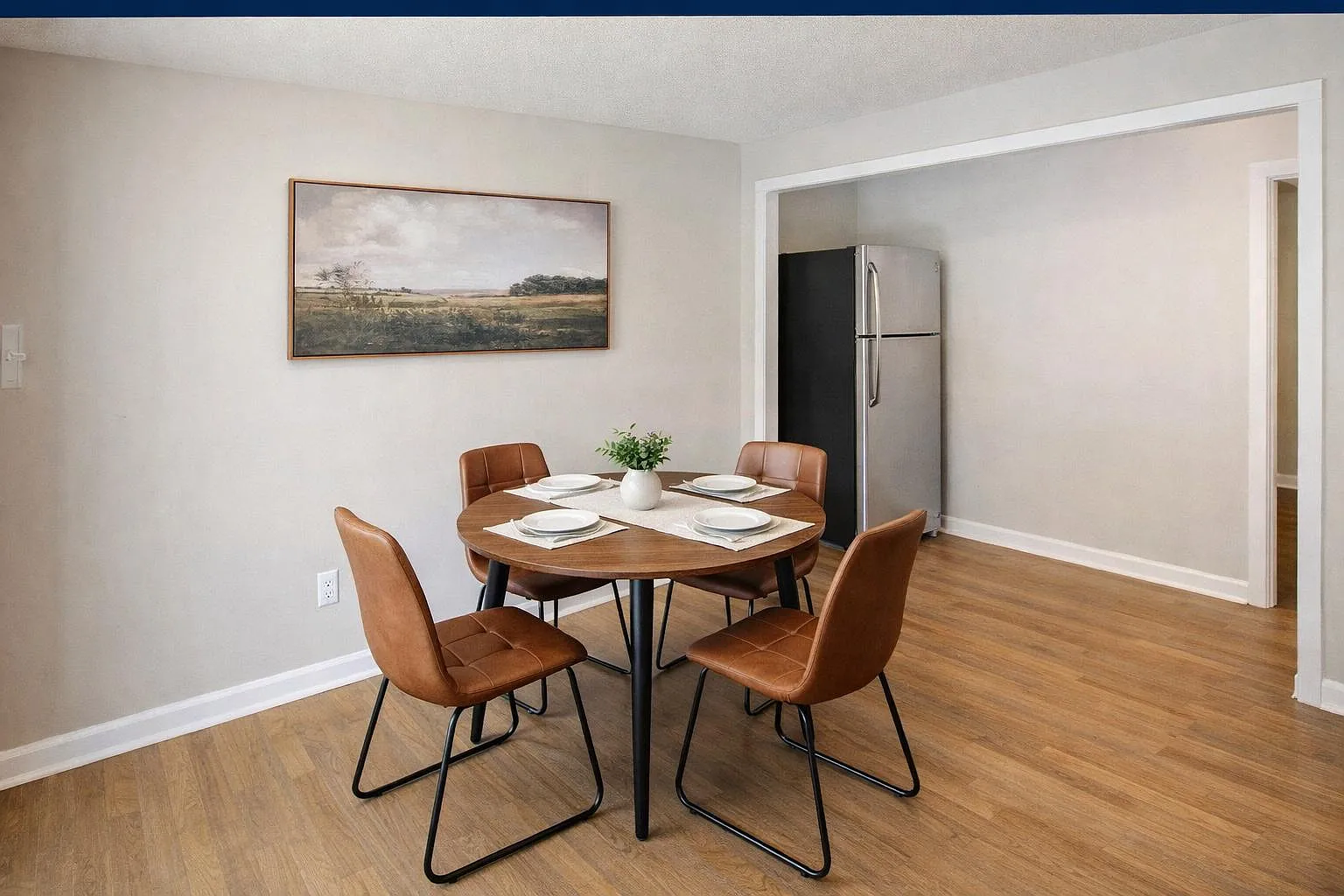 4 bed, 3.0 bath, 1493 sqft, $724 — Photo 3