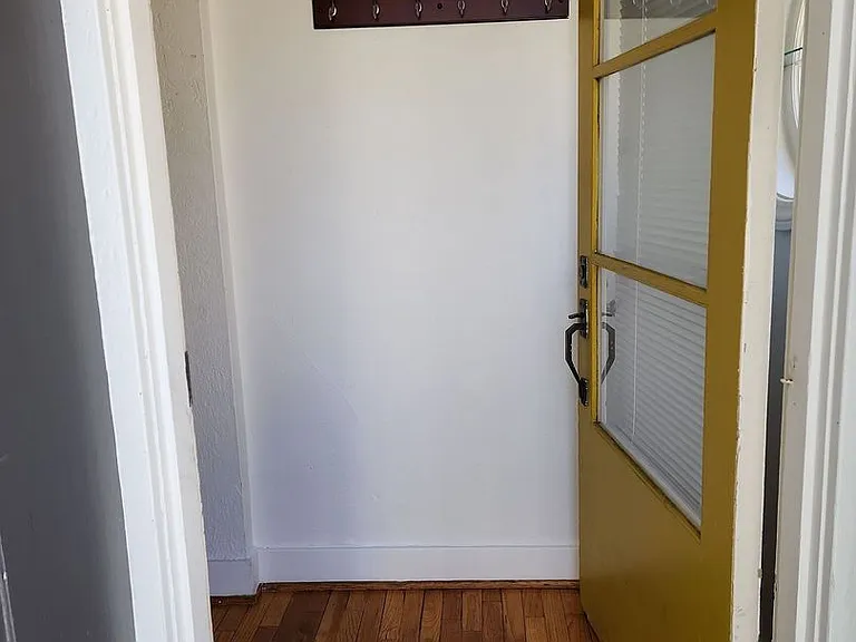 We have the wonderful 2bed/1bath you've been waiting for! — Photo 4