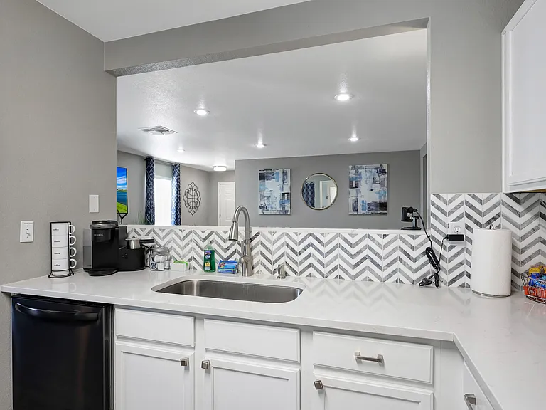 15815 W Evans Dr — Photo 3