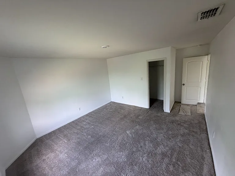 709 Myers St — Photo 9