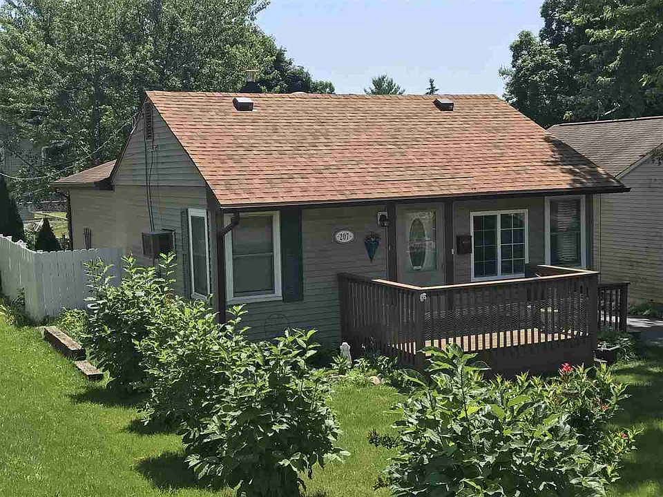 2nd image of 207 N Mix St