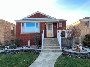 5720 S Neva Ave, Chicago, IL 60638