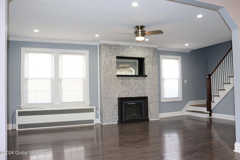 2nd image of 7 Selden Street