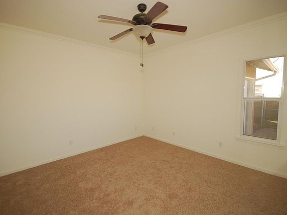 5th image of 420 Placido Martinez Ct NE