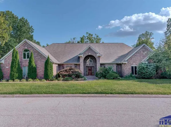 4301 Golf Bag Ln, Terre Haute, IN 47802