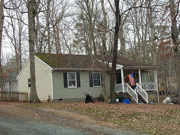 3rd image of 10 Kiowa Ln