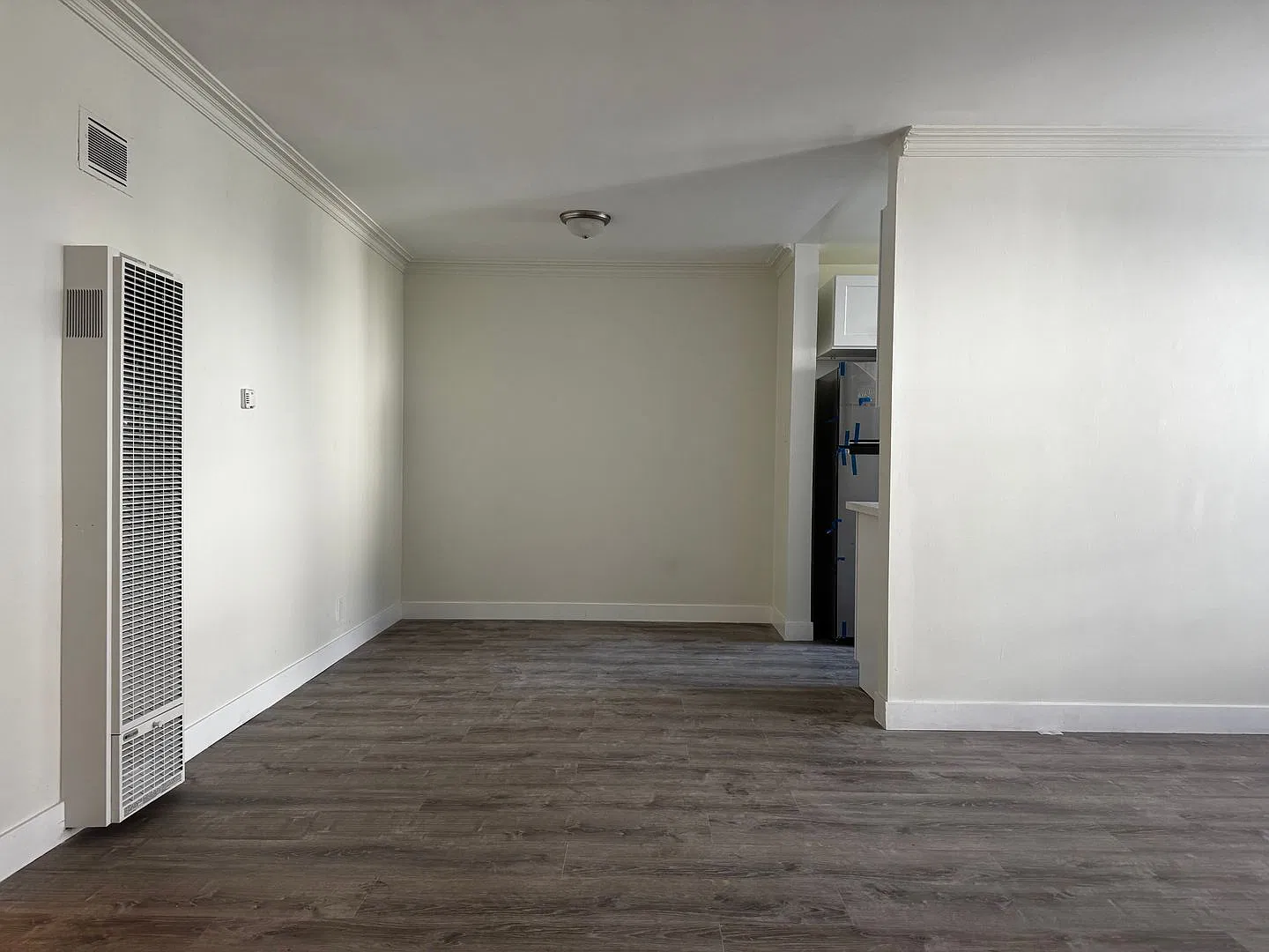 815 S Wilton Pl — Photo 3