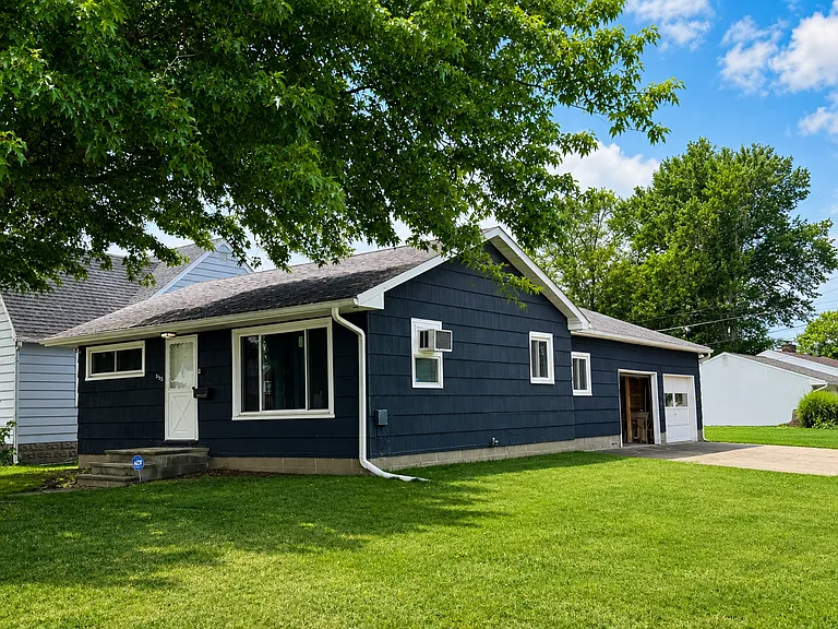 3103 Lincoln Ave — Photo 1