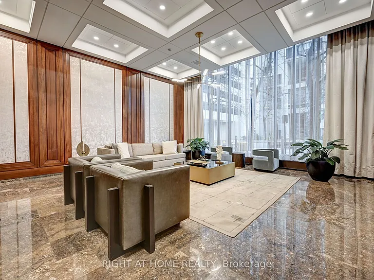 65 Harbour Sq #1304 — Photo 42