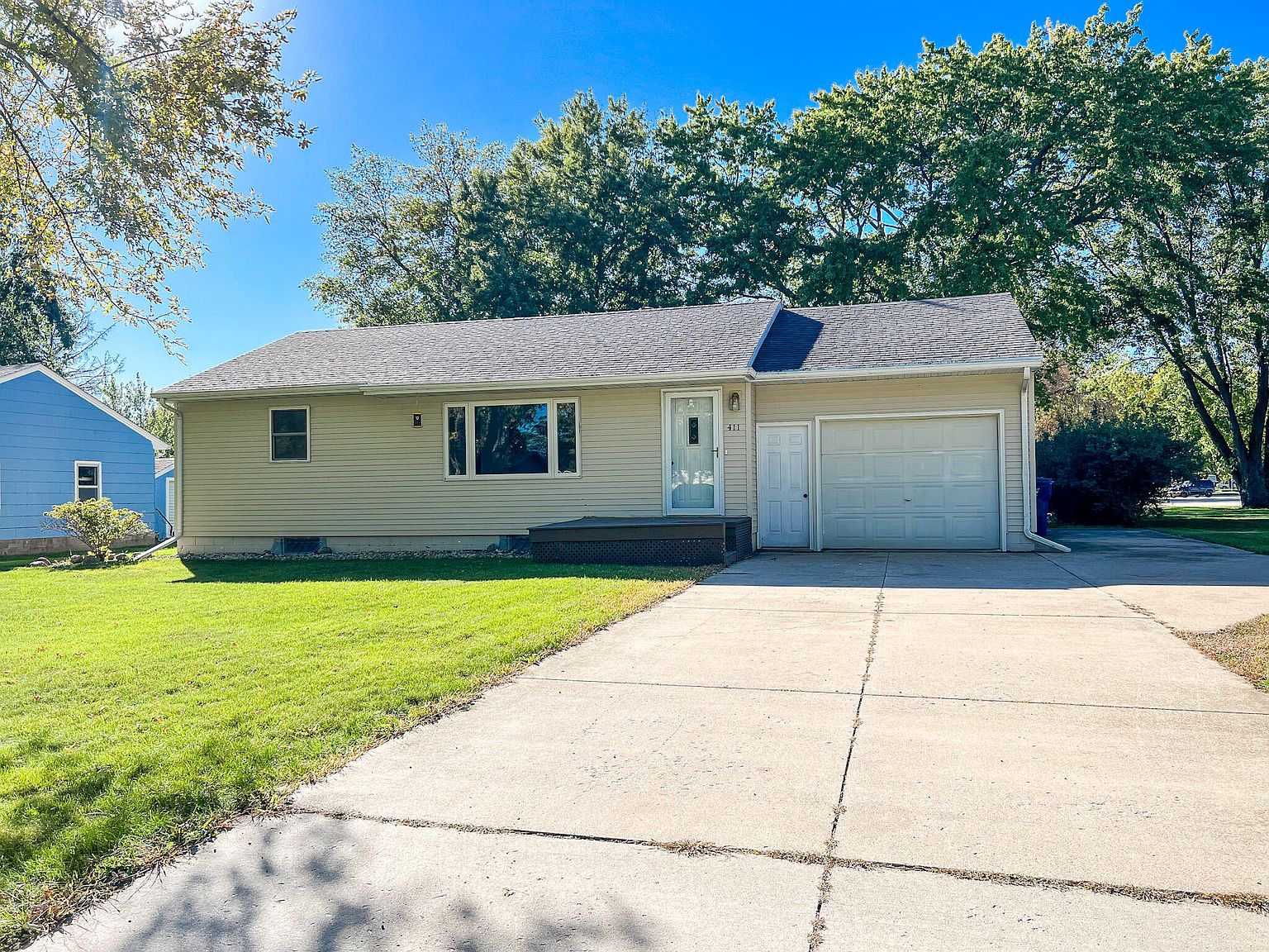 411 Dakota Ave, Volga, SD 57071 MLS 23619 Zillow