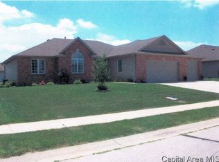 5308 Crane Dr, Springfield, IL 62711