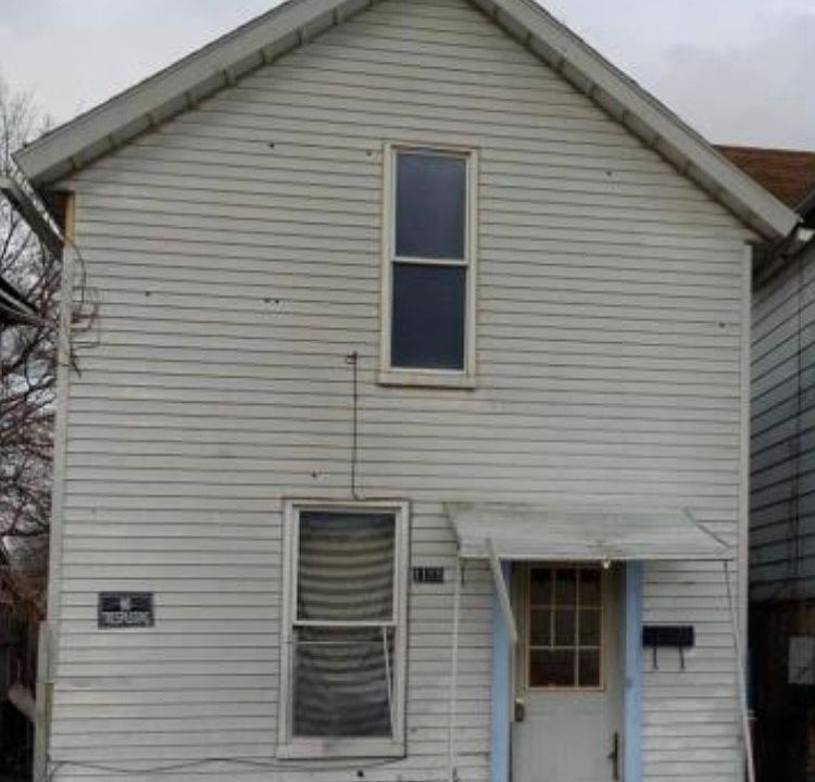 1st image of 1105 Farlow St