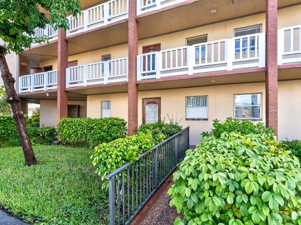 9281 SUNRISE LAKES Boulevard #107, Sunrise, FL 33322