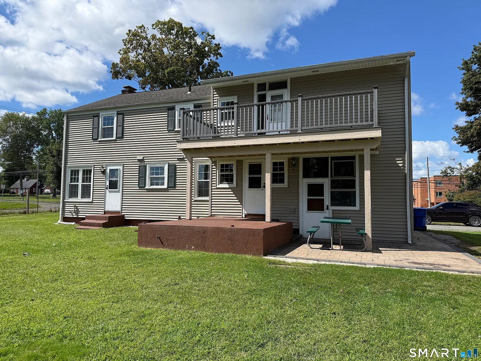 4 bed, 2.5 bath, 1628 sqft, $3,000 — Photo 2