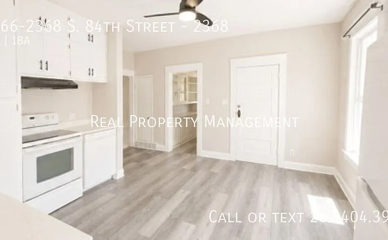 2366-2368 S 84th St #2368 — Photo 3