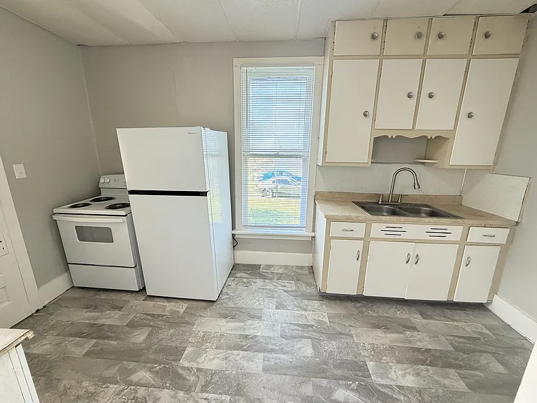 201 W Auburn Ave — Photo 11