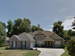 104 Homewood Ct, Millbrook, AL 36054