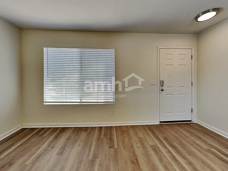 15374 W Gelding Dr — Photo 7