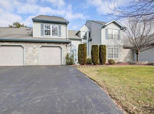 9 Madison Ct, Manalapan, NJ 07726