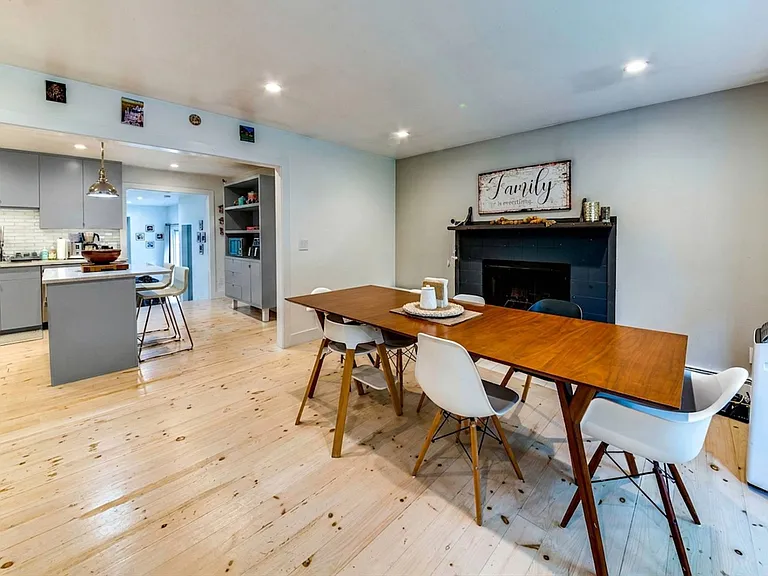 14 Fleming St — Photo 21
