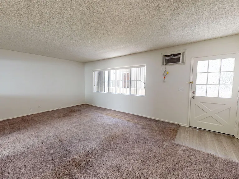 2266 Del Mar — Photo 16