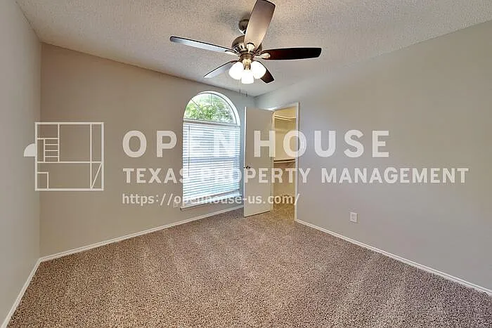 1824 Cancun Dr — Photo 15