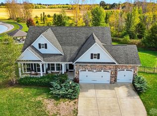 3318 Heatherstone Dr, Troy, OH 45373