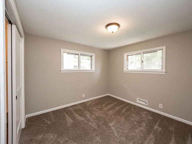 822 Walnut St — Photo 20