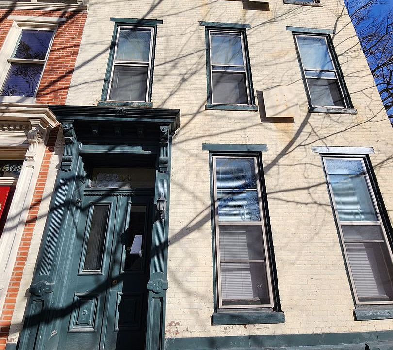 1st image of 801 Green St APT 4