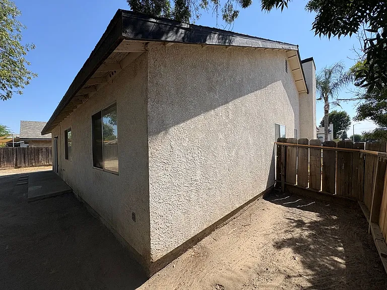 391 Trinity Ct — Photo 36