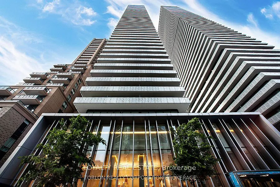 42 Charles St E #4609