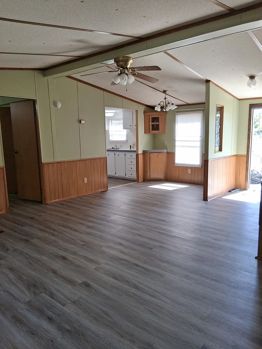 Building Photo - Knotty Pine Rd
