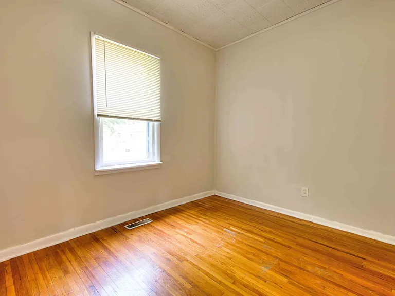 3810 Neosho St — Photo 21