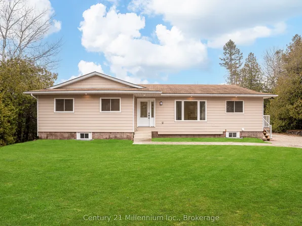 12 Nicholas St, Northern Bruce Peninsula, ON N0H 2R0
