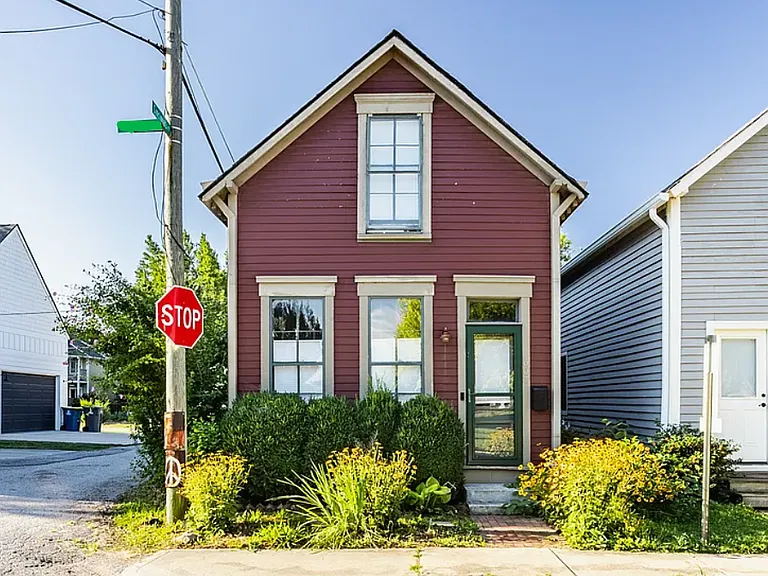 Lord St — Photo 1