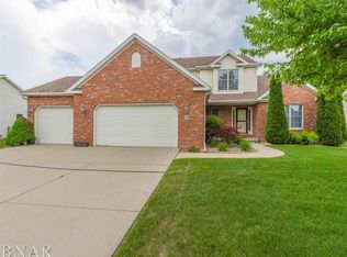 5 Conway Cir, Bloomington, IL
