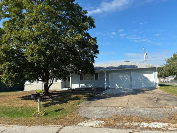 207 Kristine Ave, Clinton, MO 64735