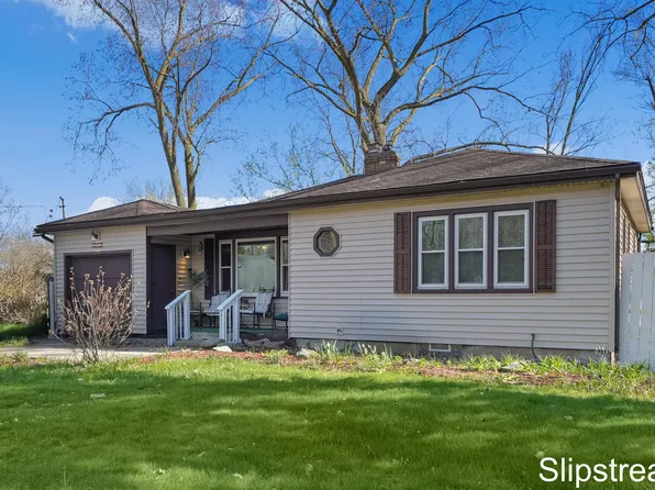 1442 Kendall St SE, Grand Rapids, MI 49508