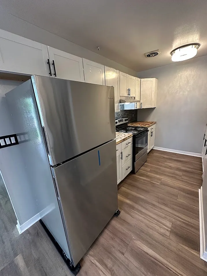 Building Photo - 1532 Lynnfield Dr #1530