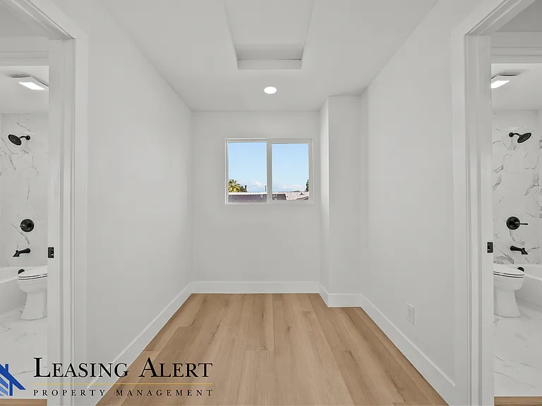 16446 Lassen St — Photo 12