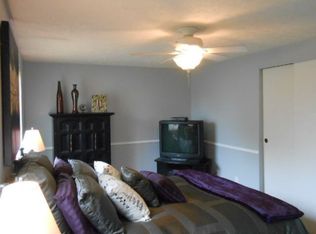 9002 Hatlerhall Dr, Louisville, KY 40291