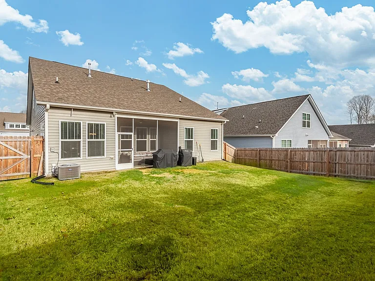 1218 Underbrush Dr — Photo 24