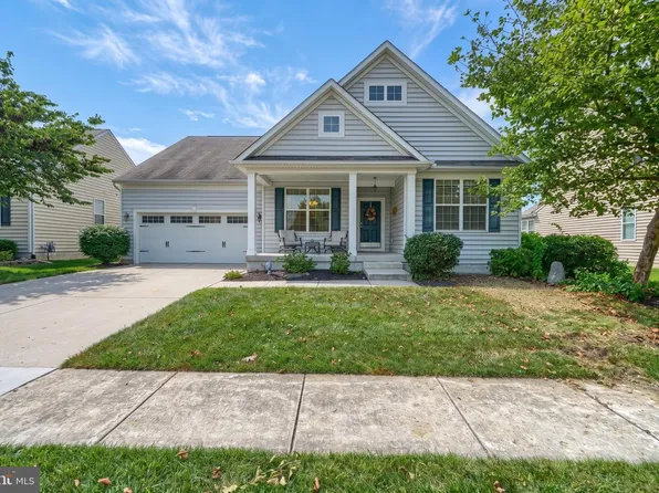 420 Winterberry Dr, Middletown, DE 19709