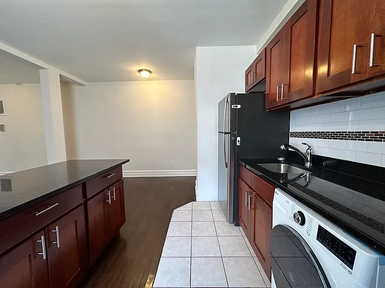 4760 39th Pl #4C — Photo 9