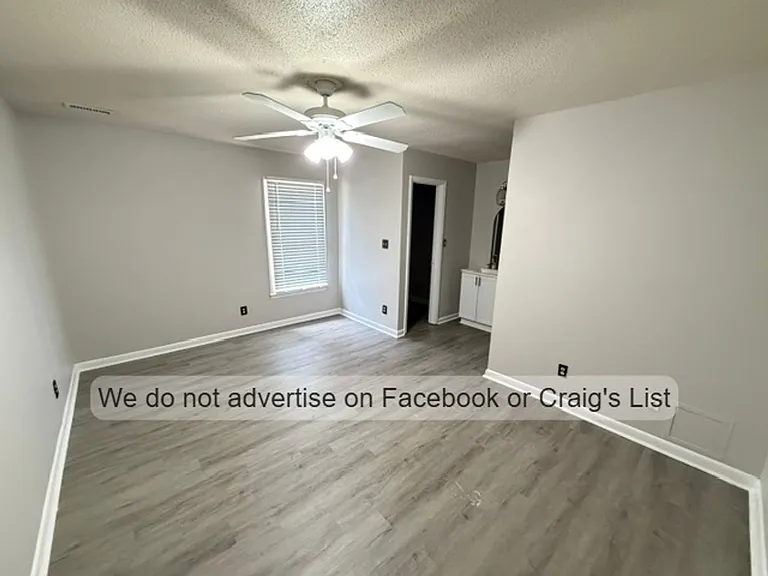209 Eppingdale Dr — Photo 8